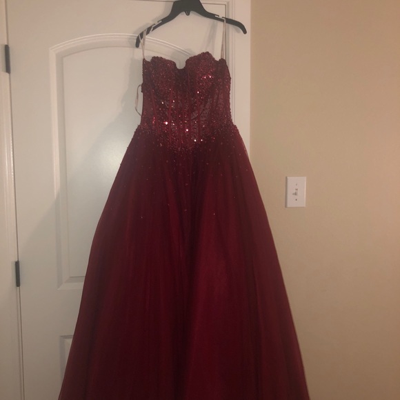 Prom Dress - Picture 3 of 3
